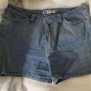 FADED GLORY STRETCH SHORTS